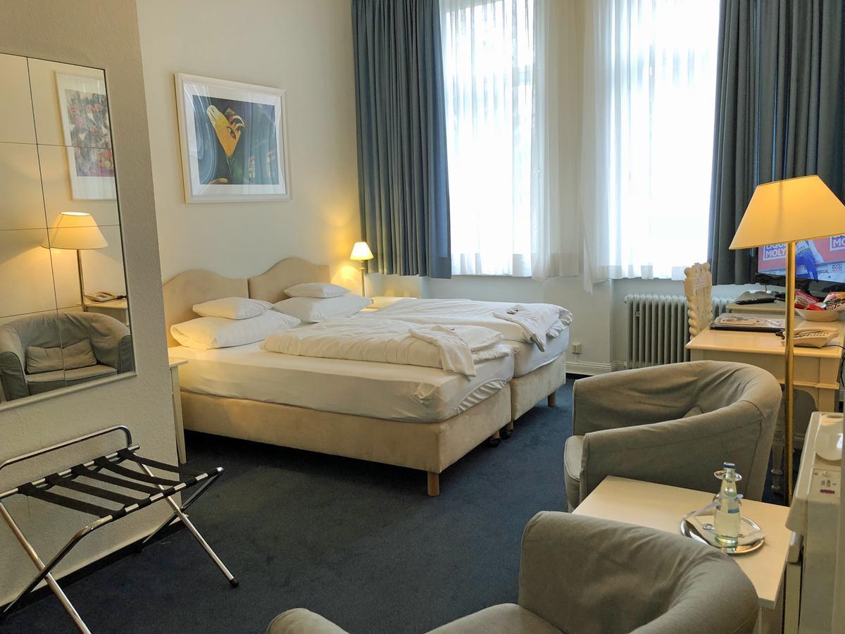 Hotel Am Hohenzollernplatz Bonn Exterior photo